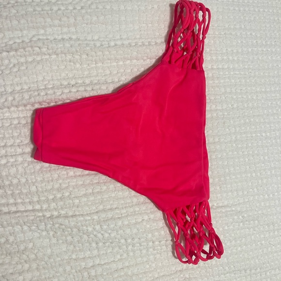 Never worn MIKHO pink bikini bottom size L - Picture 3 of 3